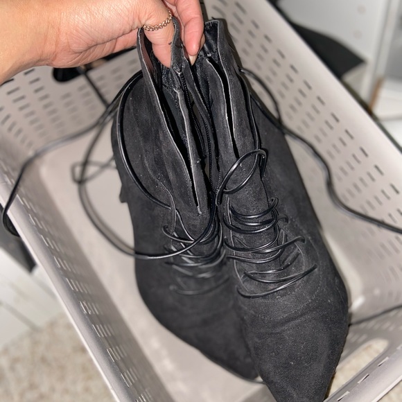 Sexy Tie Up Suade Black Boots - Picture 3 of 4